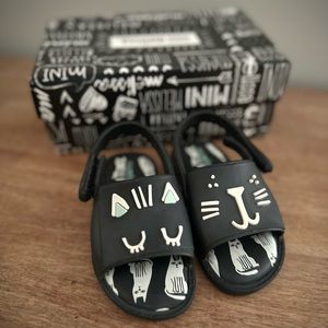 Mini Melissa Cat Black Little Girl's Sandals Size Toddler Size 7